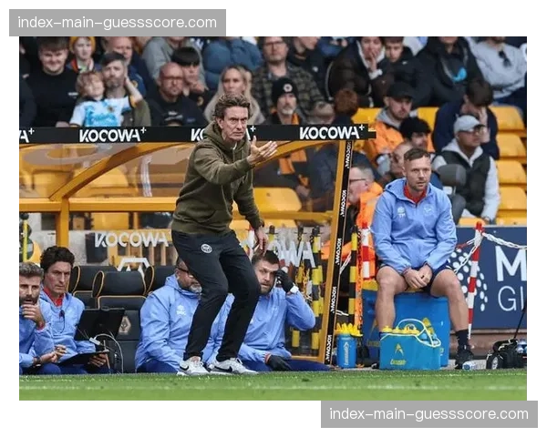 前英超定位球专家加盟朗斯教练组，负责赛季最后阶段攻坚