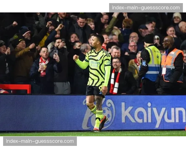 深度复盘:阿森纳客场1-0那不勒斯,赖斯与萨利巴的双闸作用解析 深度复盘:阿森纳客场1-0那不勒斯,赖斯与萨利巴的双闸作用解析